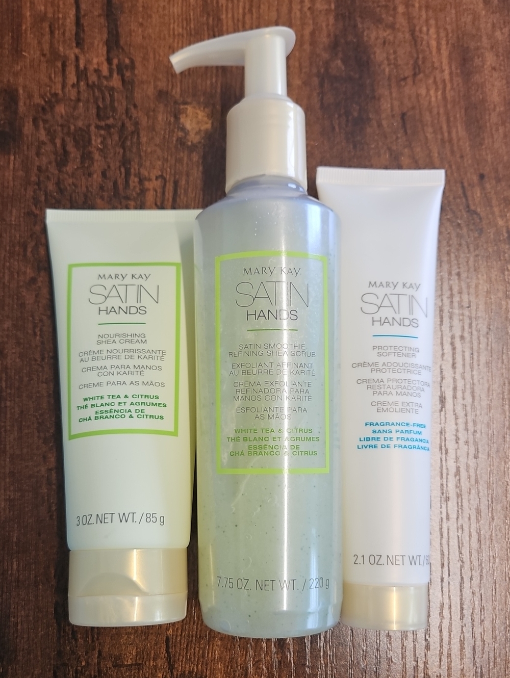 Mary Kay Satin Hands Set — White Tea & Citrus
